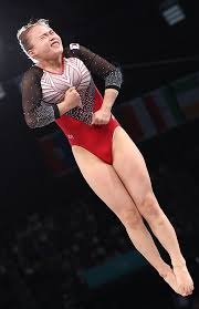 这怎么看到的？东契奇被包夹还能传出空接！