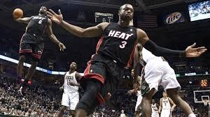 CBA：上海男篮险胜青岛