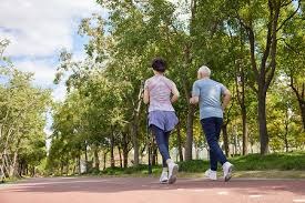 雄鹿当家球星利拉德无限期休战，夺冠前景引人担忧